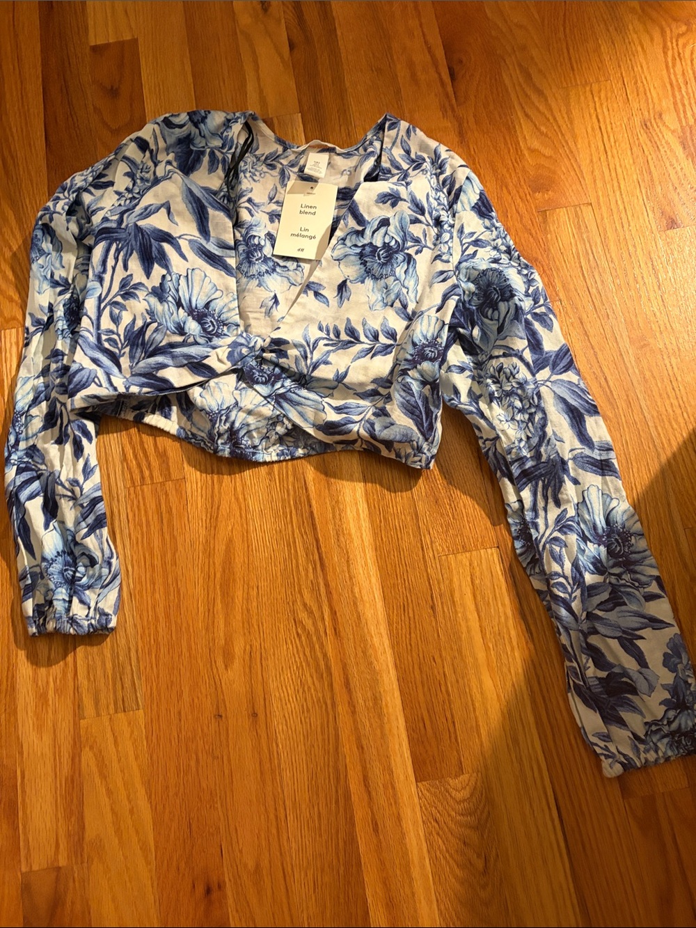 H&M Blue Floral Twist-Front Women’s Crop Top SMALL